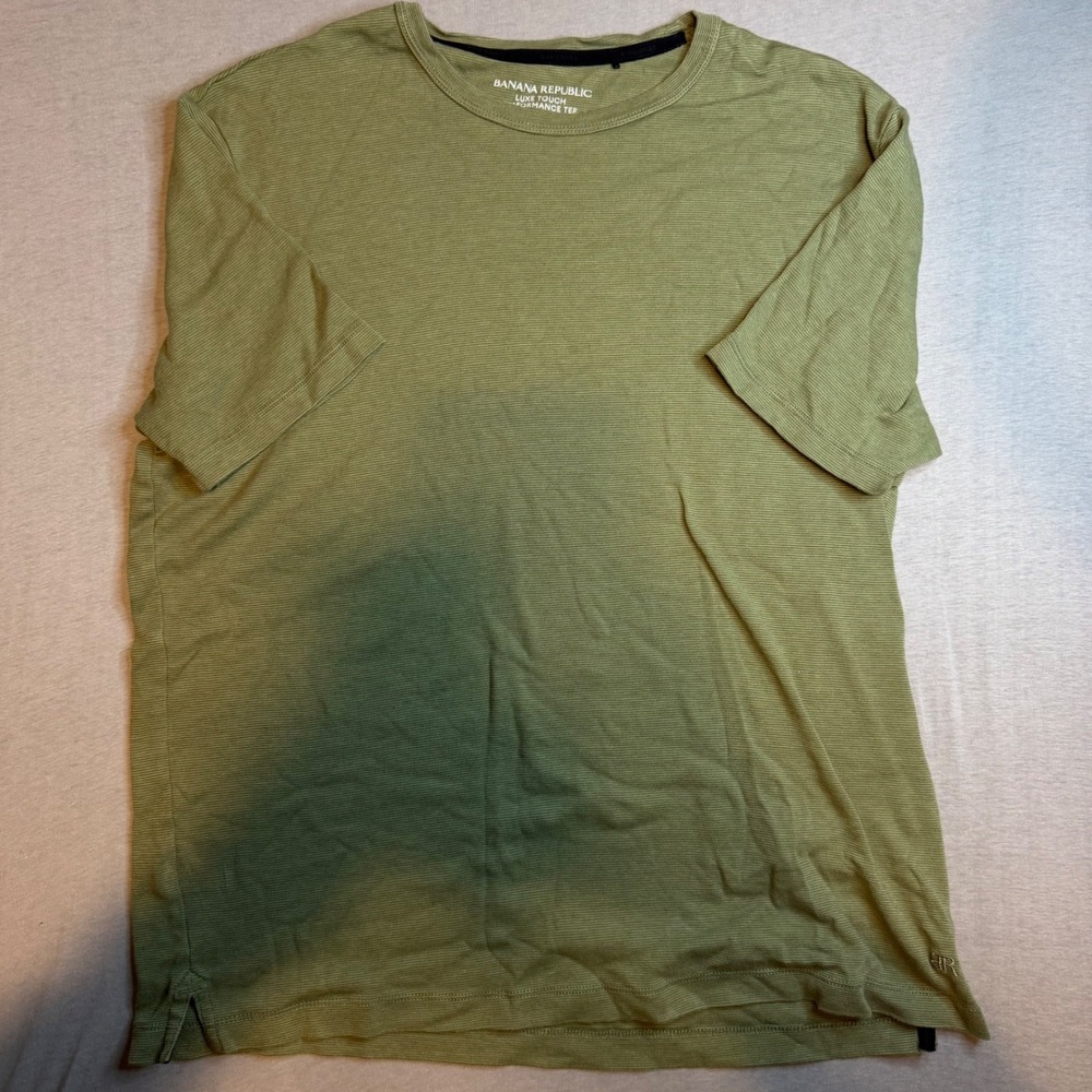 Banana Republic Luxe‎ Touch Performance Tee Mens Large Olive Green Micro Stripe